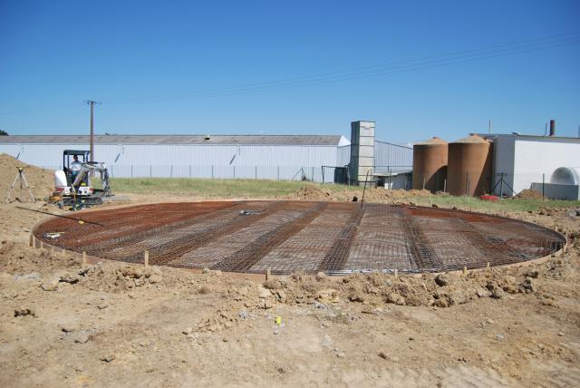 Réalisation de plateforme pour une cuve de 100 000 litres