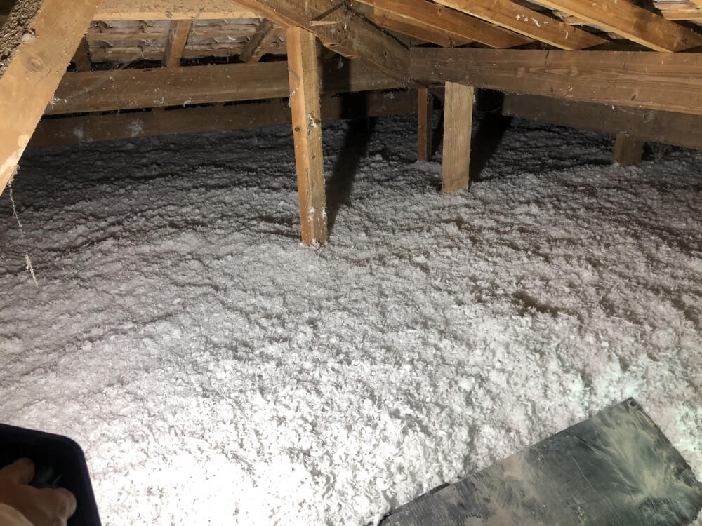 isolation avec laine de roche soufflée