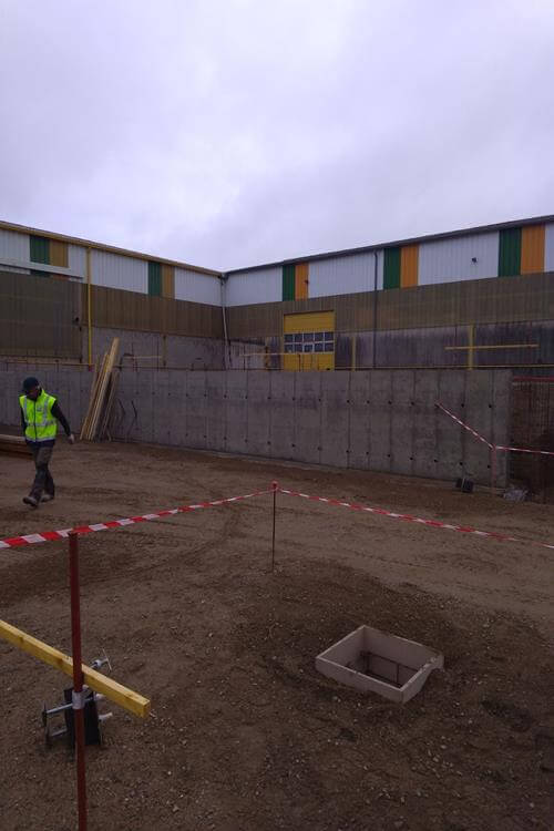 Réalisation d'un mur en béton banché à Aire sur l'Adour