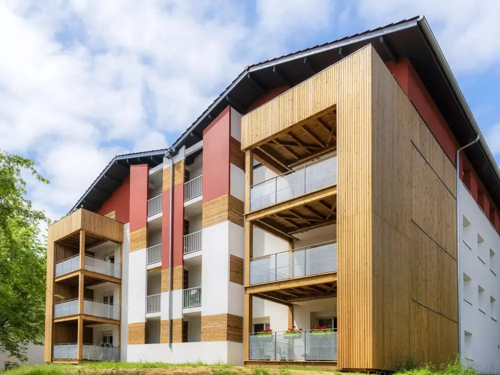 Pose de carrelage dans local commercial