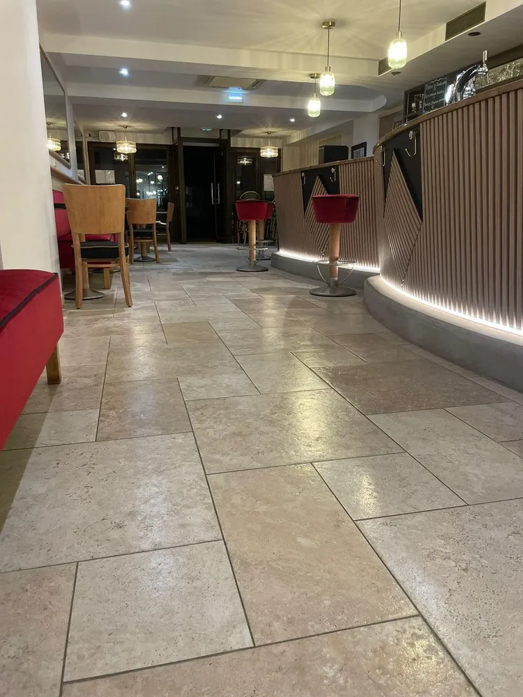 Agrandissement du local de Médicadour