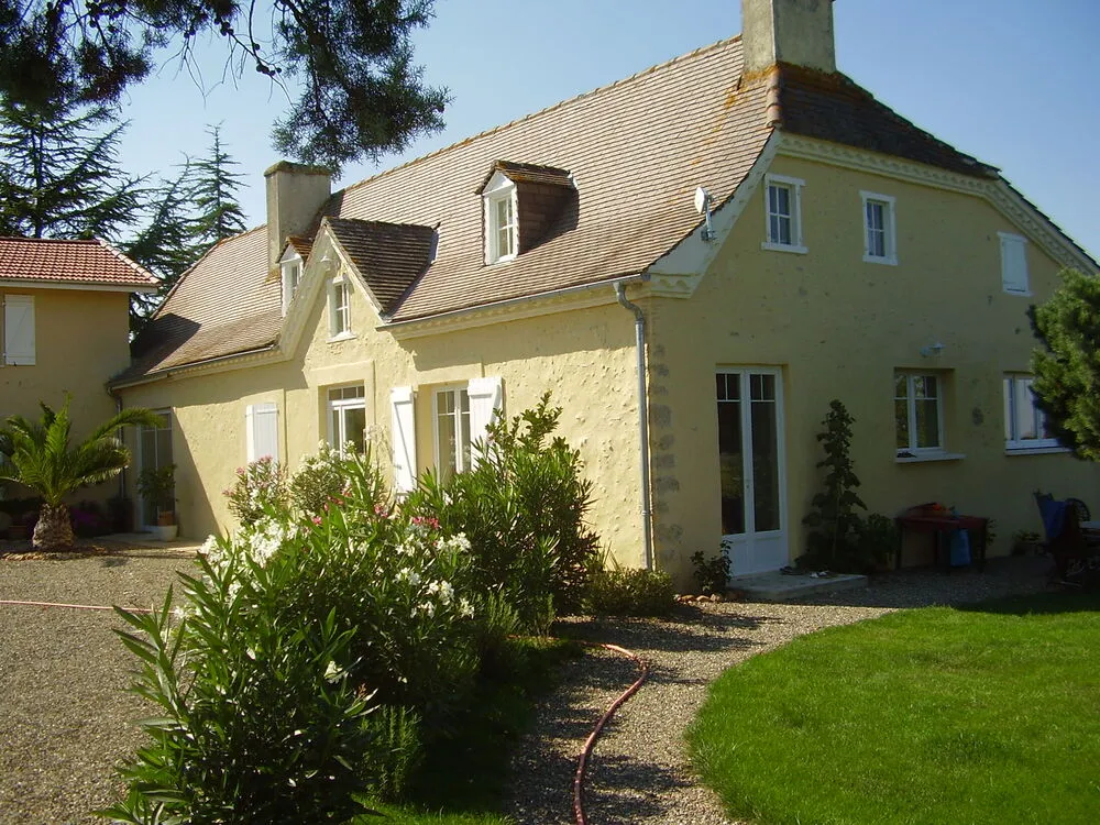 Enduit de façade taloché