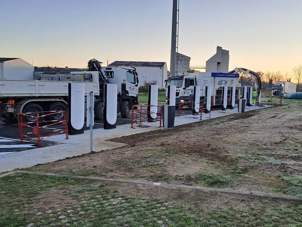 Réalisation de plateforme pour une cuve de 100 000 litres