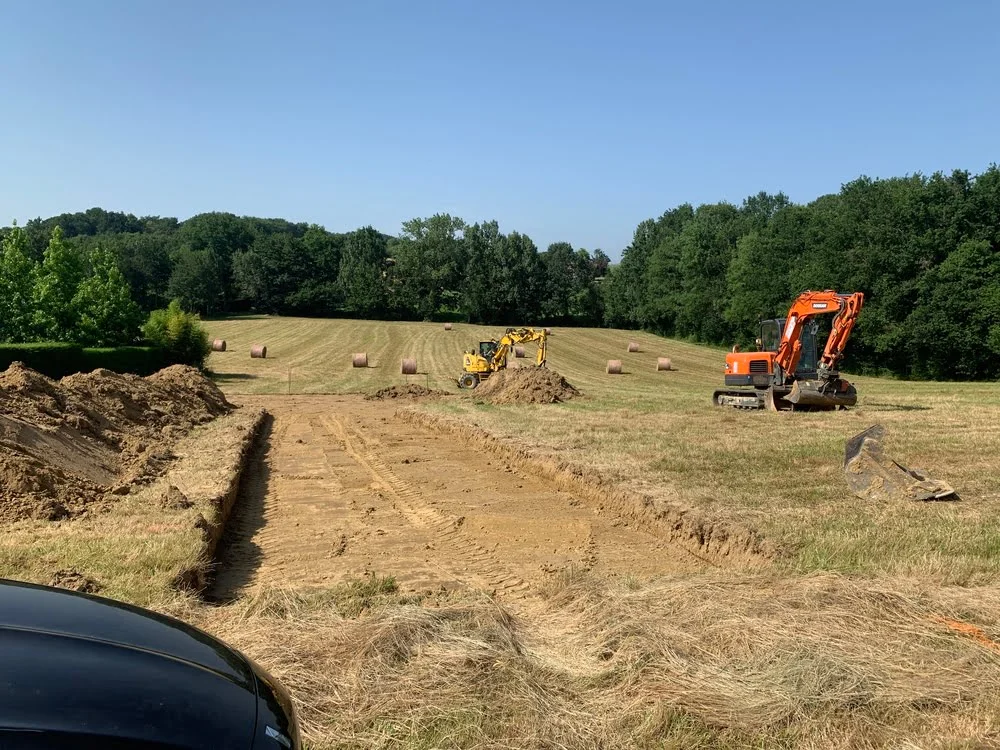 terrassement-plateforme-maison-landes-gers Maison ancienne avant isolation par l'extérieur